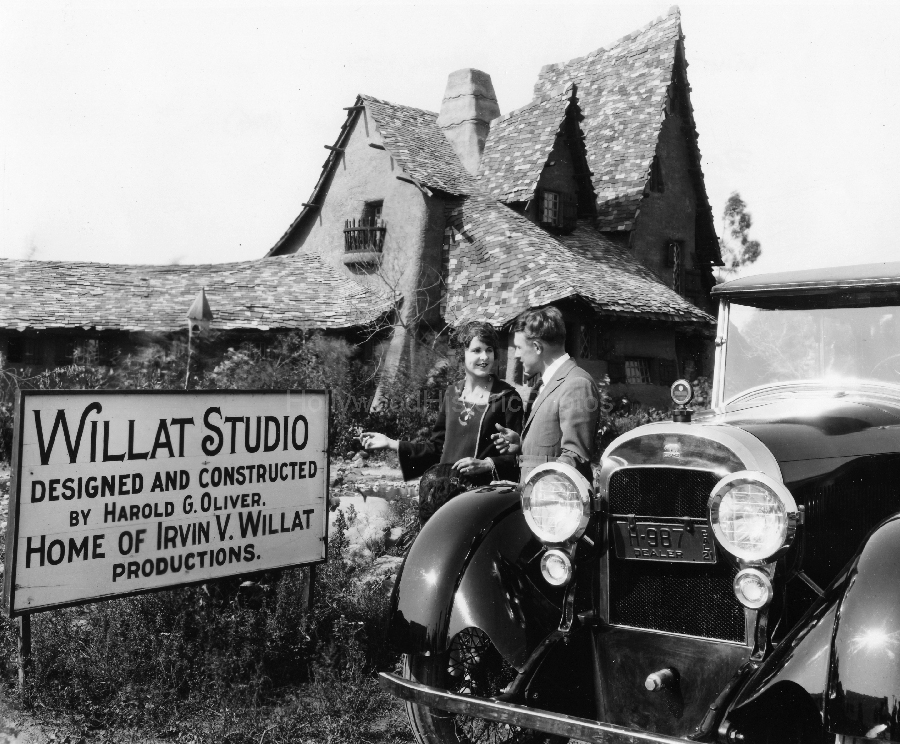 Willat Studio 1922 WM.jpg